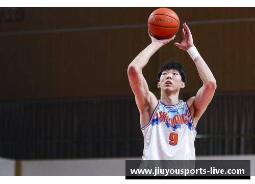 周琦在CBA联赛中表现抢眼狂砍30+10创新高